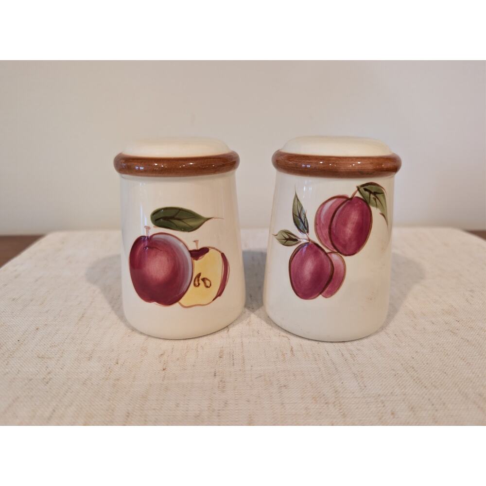 Vintage Around the Orchard Salt & Pepper Set by Home – Fruit Motif Apples, Pears